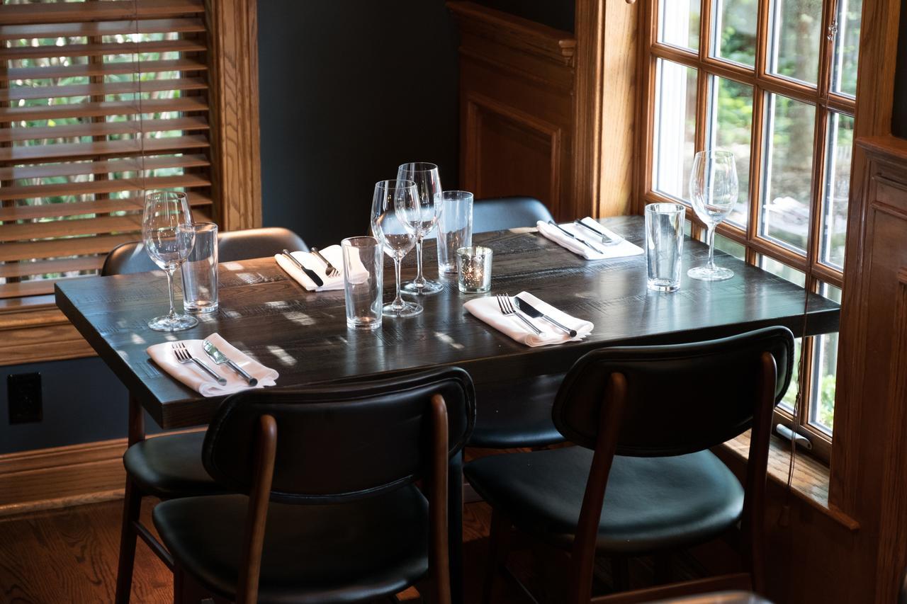 Brick Street Inn Zionsville Exterior photo